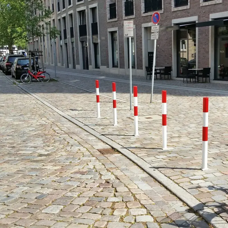 Alternative view of Removable Bollard with Lock - Top Lock - Bolt-Down