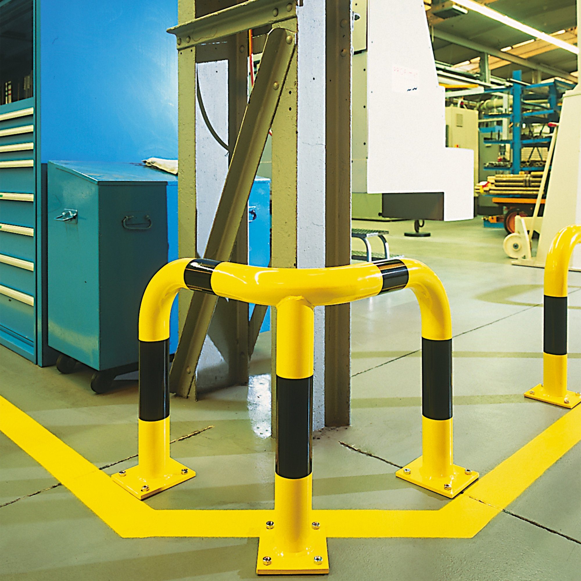 Corner Impact Protection Hoop - Three-Legged - Ø76mm - Image 3