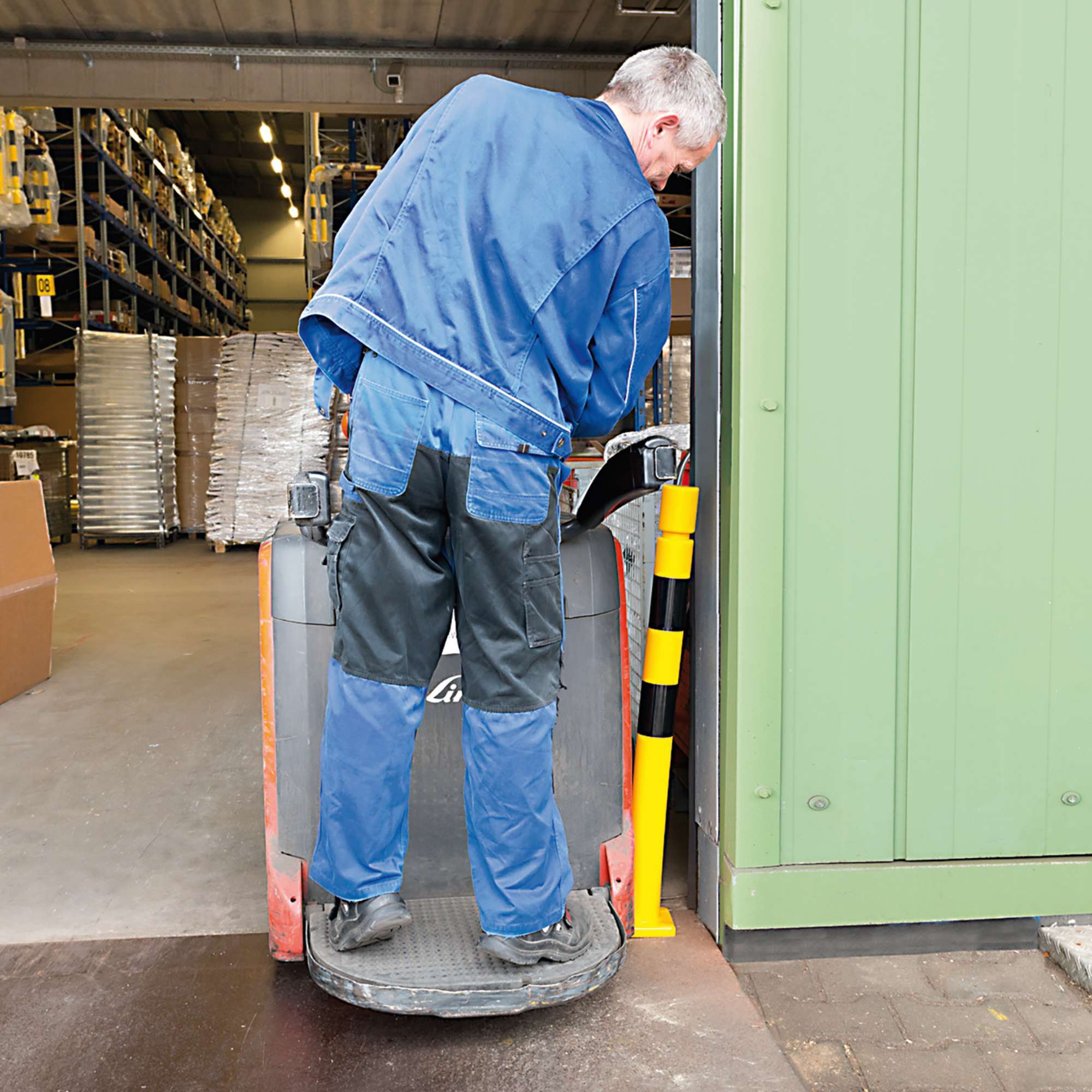 Traffic Bollard - Impact Protection - FLEXIBLE Polyurethane - Image 7