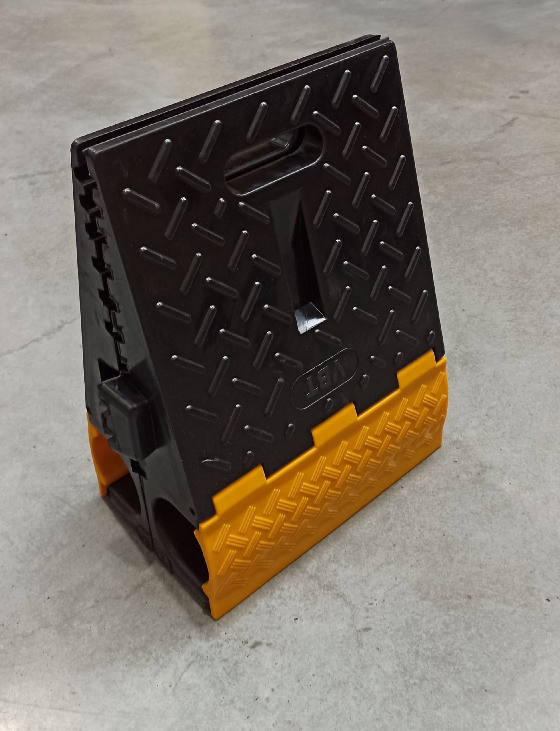 Alternative view of Heavy-Duty Rubber Cable Protector for Cables and Hoses - 850x300 mm