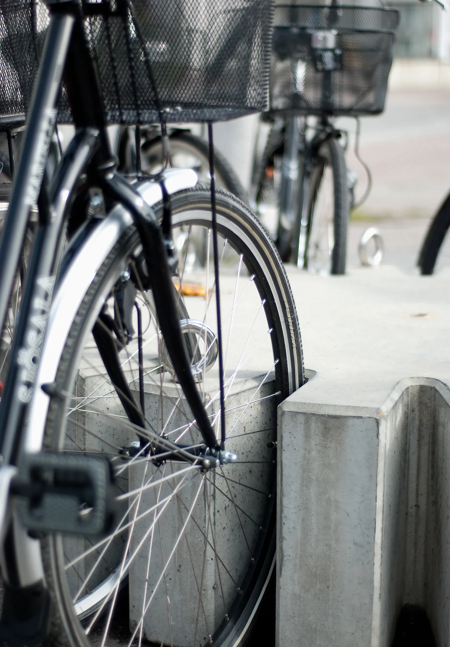 Betoninen pyöräteline - Pedalen - Image 12