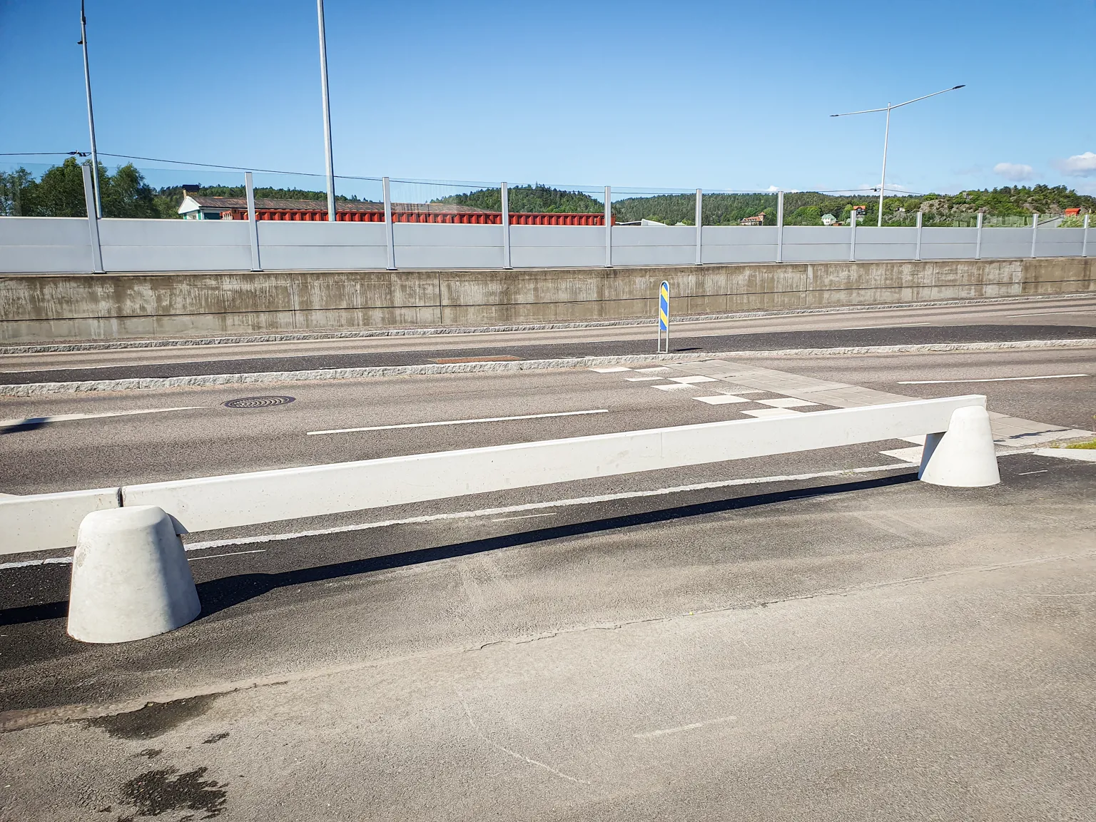 Parkeringsrækværk i beton - Trafipark - Billede 3