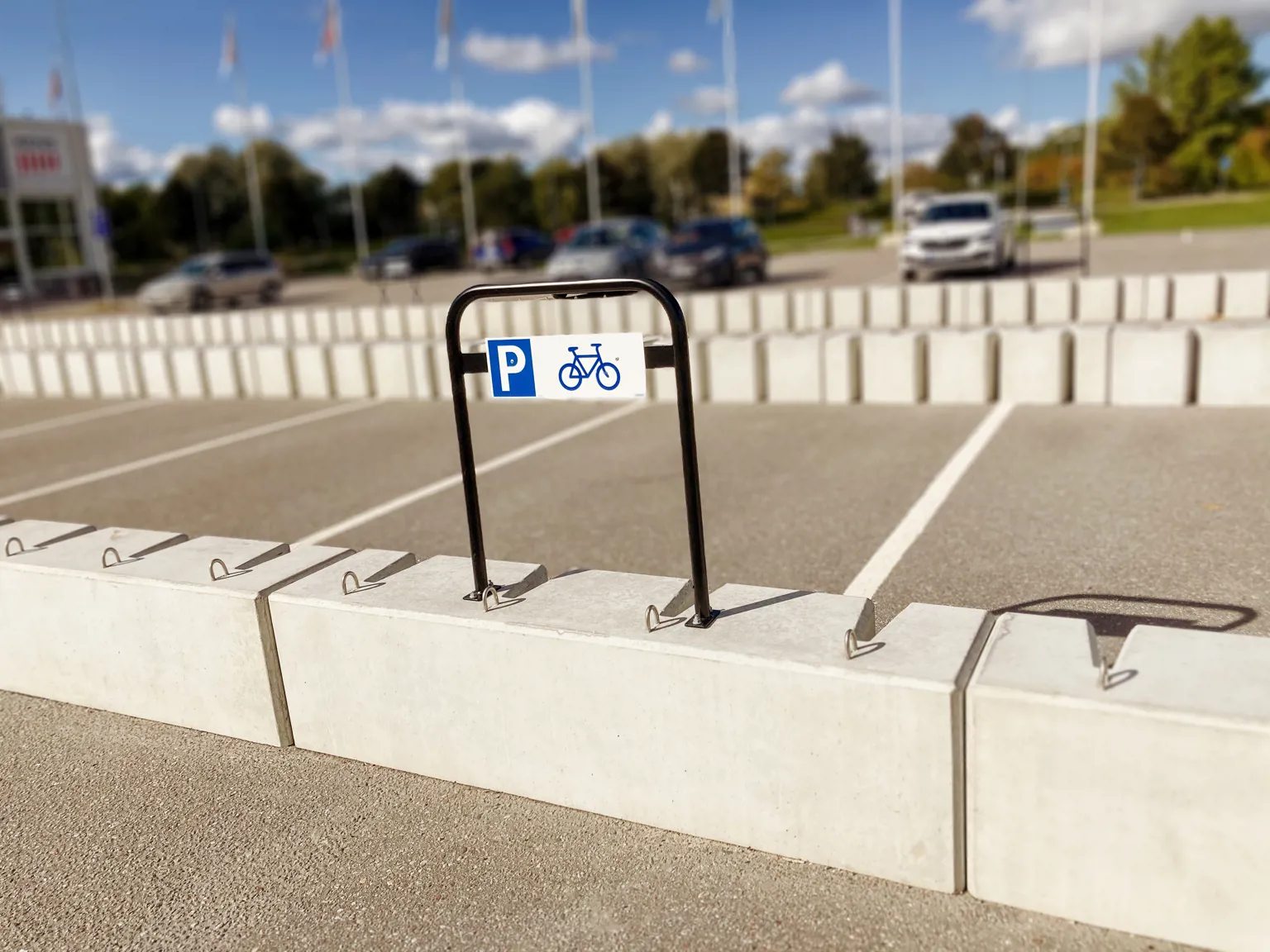 Betoninen pyöräteline - Pedalen - Image 8